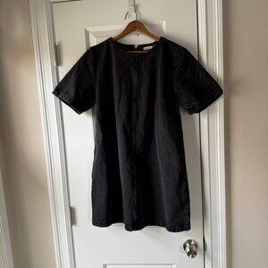 NWT Abercrombie & Fitch Denim Shift Mini Dress in a Washed Black Medium Petite .